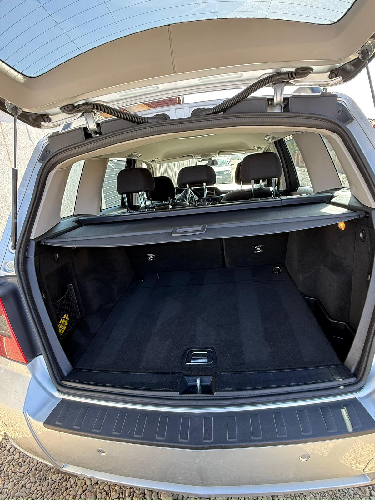 Fotografie 10 - Mercedes - ML 2013